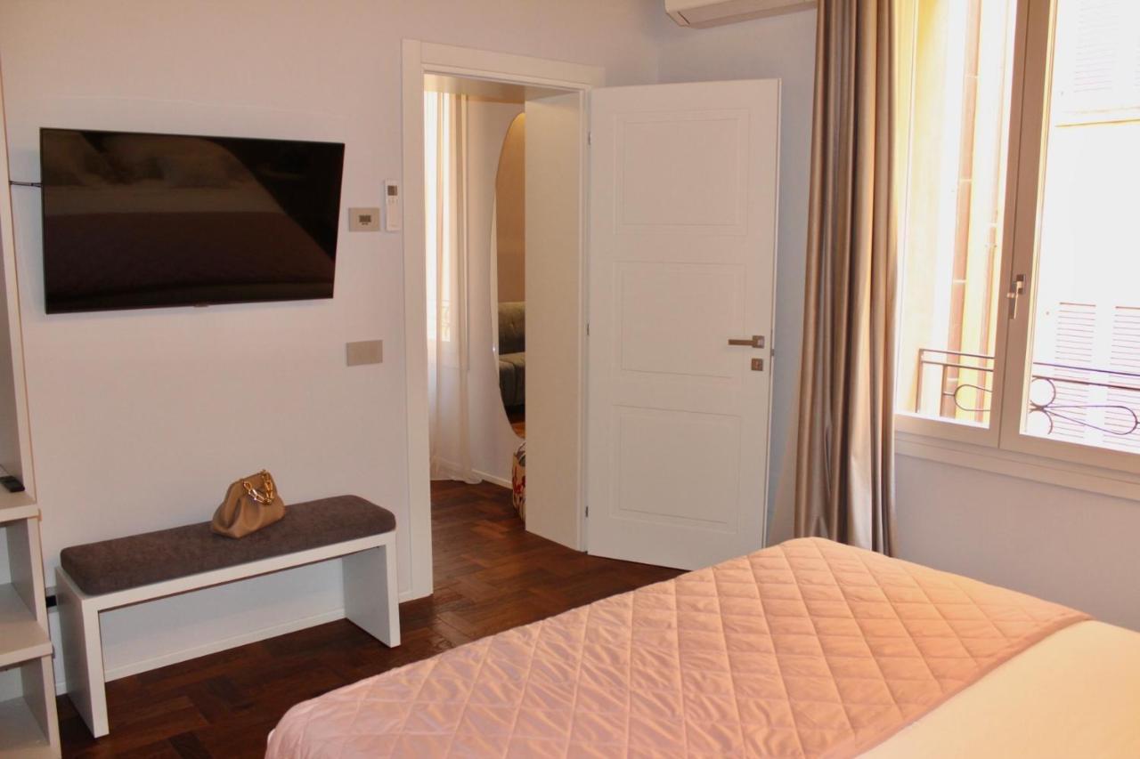 Coco21 Bed & Breakfast Модена Екстериор снимка